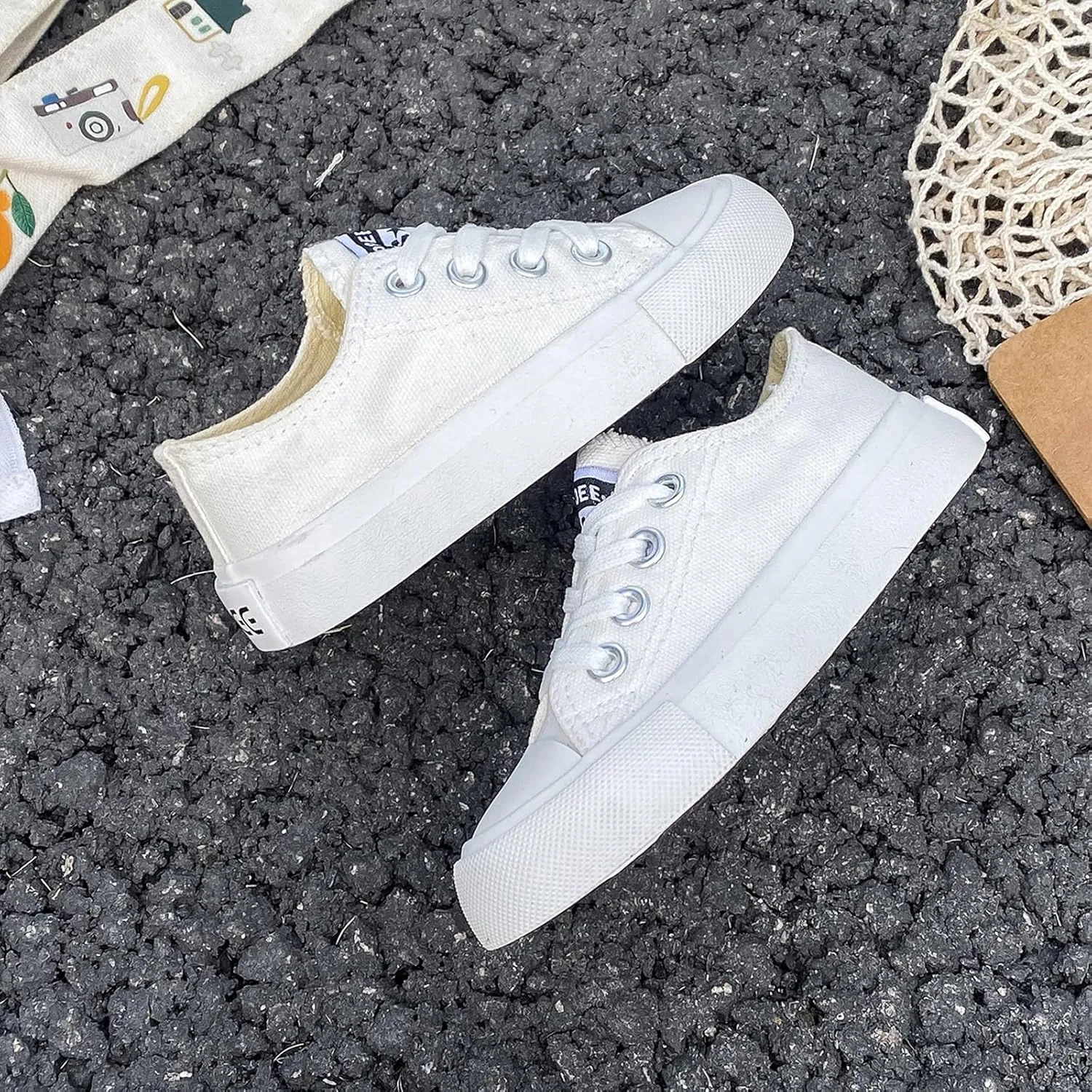 Boys Girls Baby Children's Shoes Low top lace-up Children's Canvas Shoes Back-to-School Season Small White Shoes Children's Sneakers Teens Medium and Large Kids Skateboarding Shoes