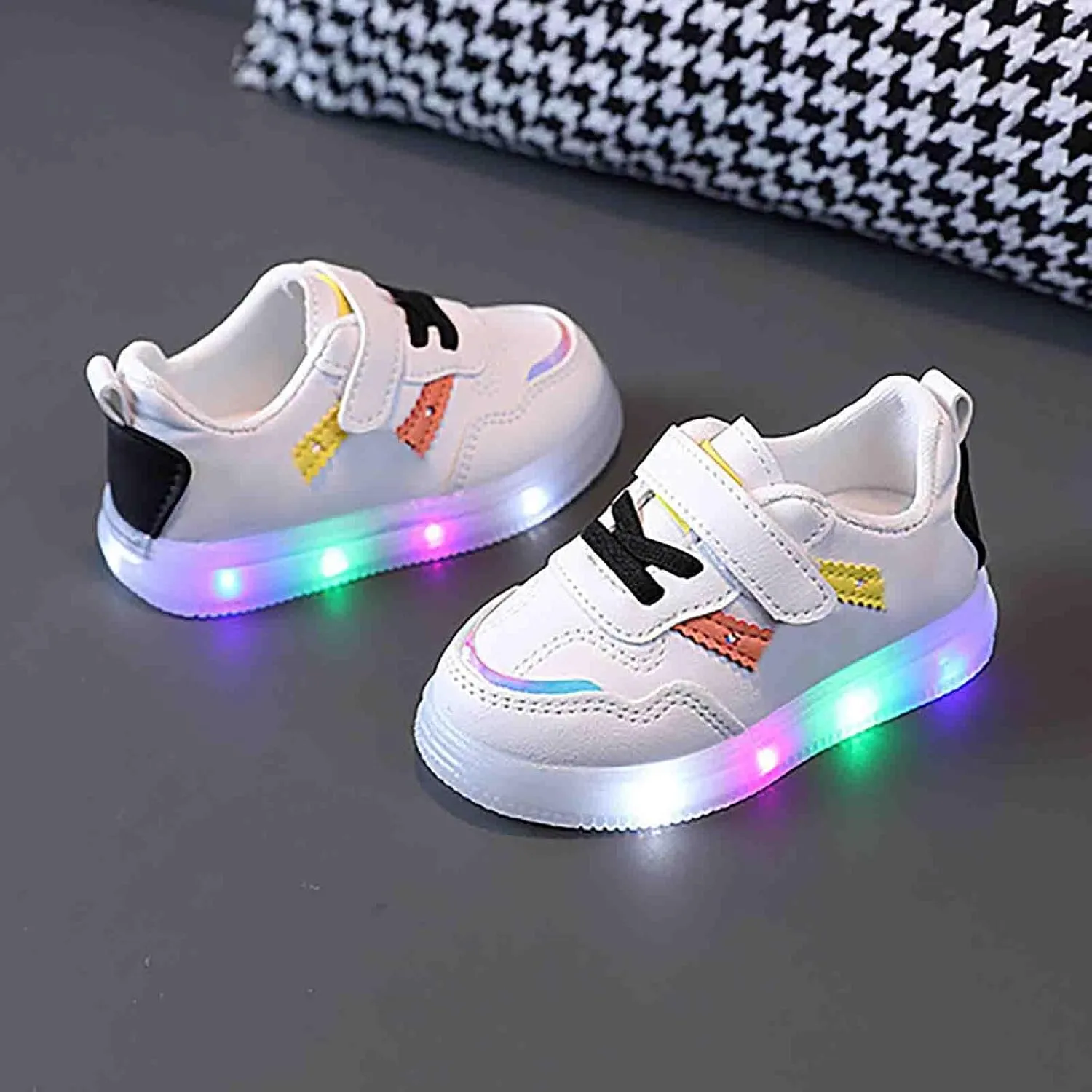 Boys Light Up Shoes Canvas Cartoo?? Sneakers for Toddler Little Kid Light Up Shoes for Baby Girls Baby Tennis Shoes