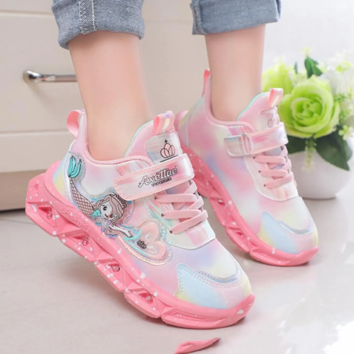 Girls?? Princess Shoes Slip On Light-Up Sneakers Mermai?? Shoes Breathable Mesh Sneakers Lightweight Running Shoes