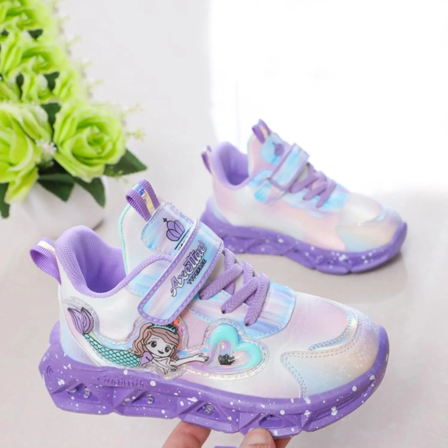 Kids Flashing Sneakers Girls Slip On Athletic Sparkling ermaid Sneakers Shoes Luminous Running Shoes