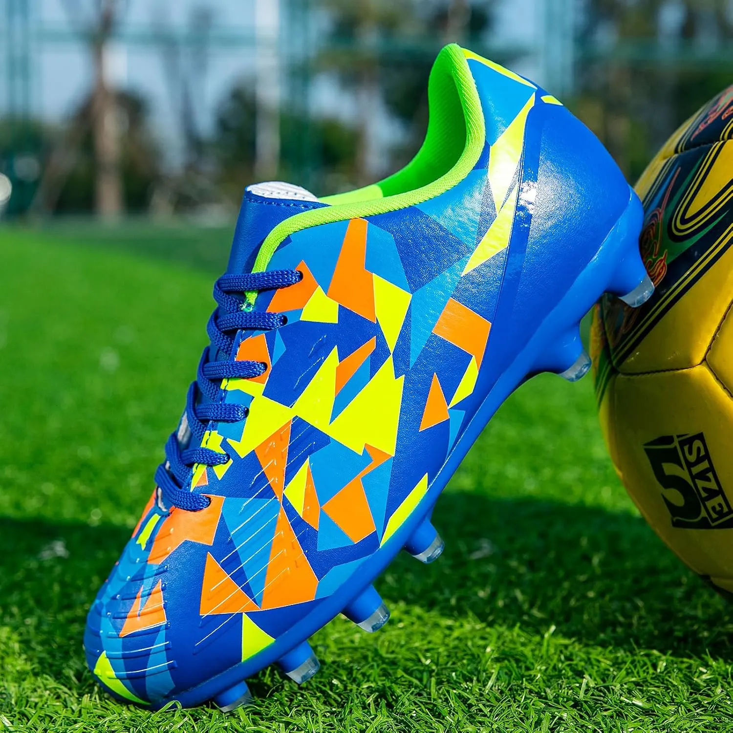 Kids Soccer Cleats Boys Girls Youth Football Cleats for Boys Girls Athletic Outdoor Soccer Shoes Lightweight Teenager Unisex Training Football Shoes for Little and Big Kid
