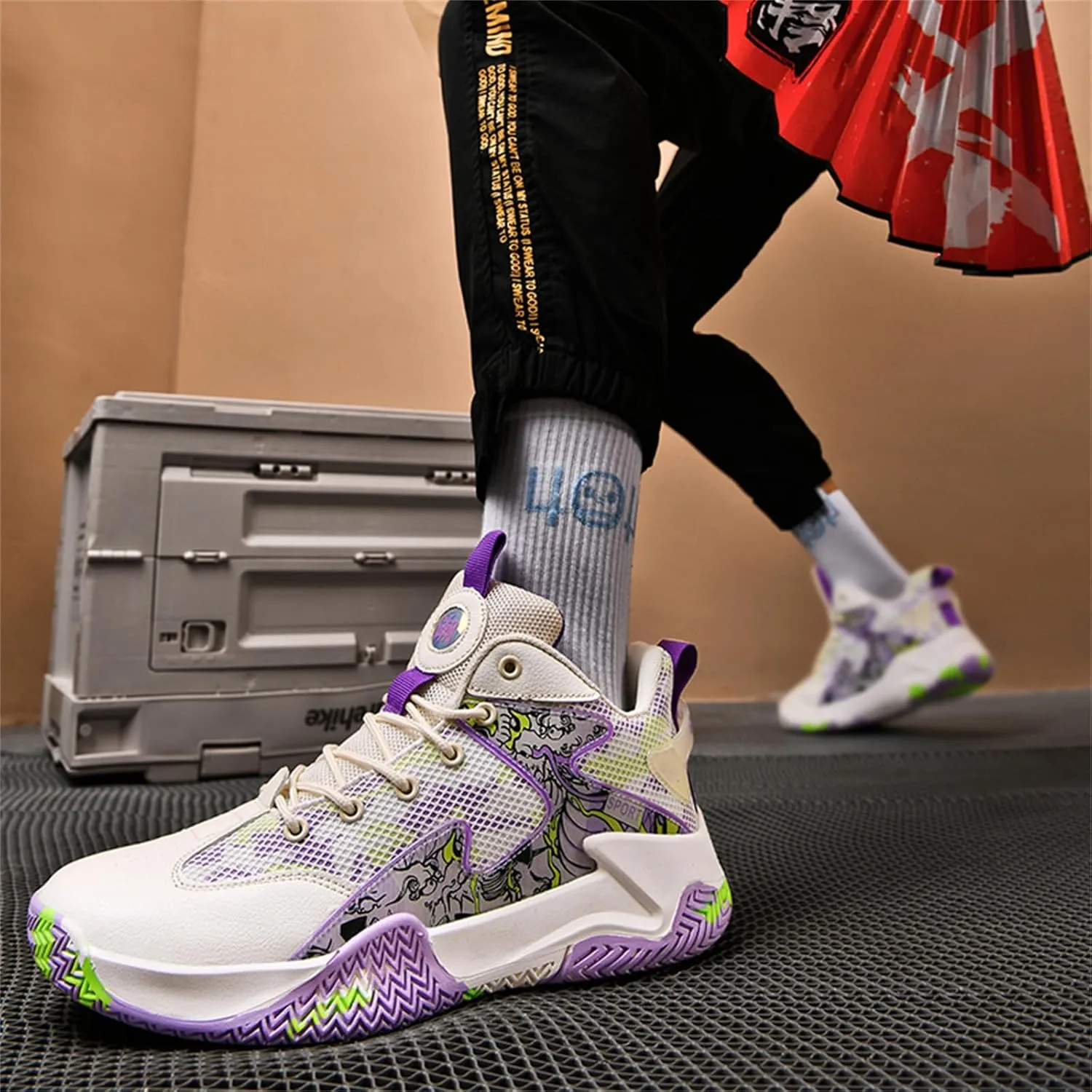Men's Breathable Mesh Lace Up Basketball Shoes Fashion High-Top Non-Slip Sneakers Casual Gym Sports Tennis Jogging Shoes