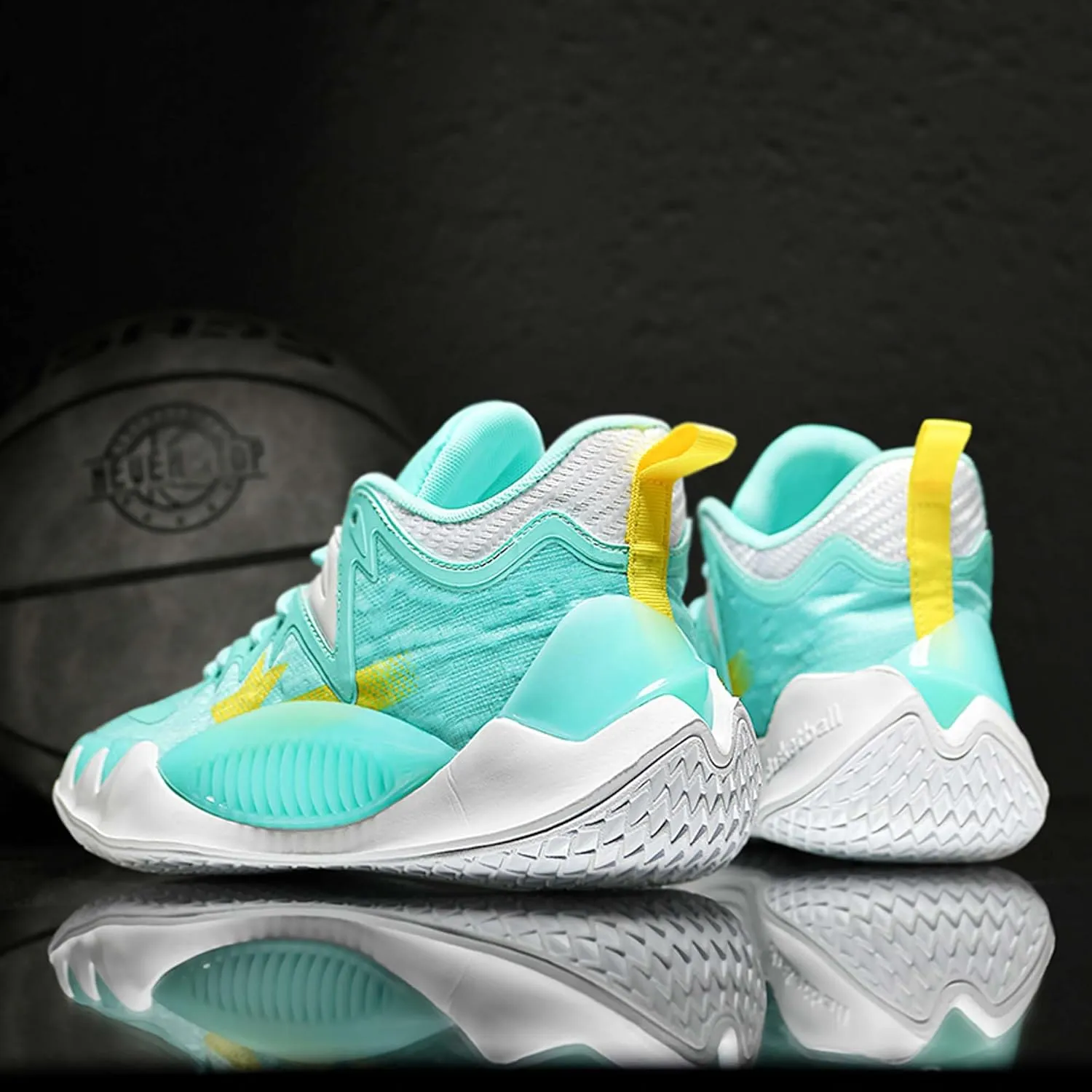 Men's High Top Basketball Shoes Non-Slip Wearable Sneakers Breathable Training Running Shoes