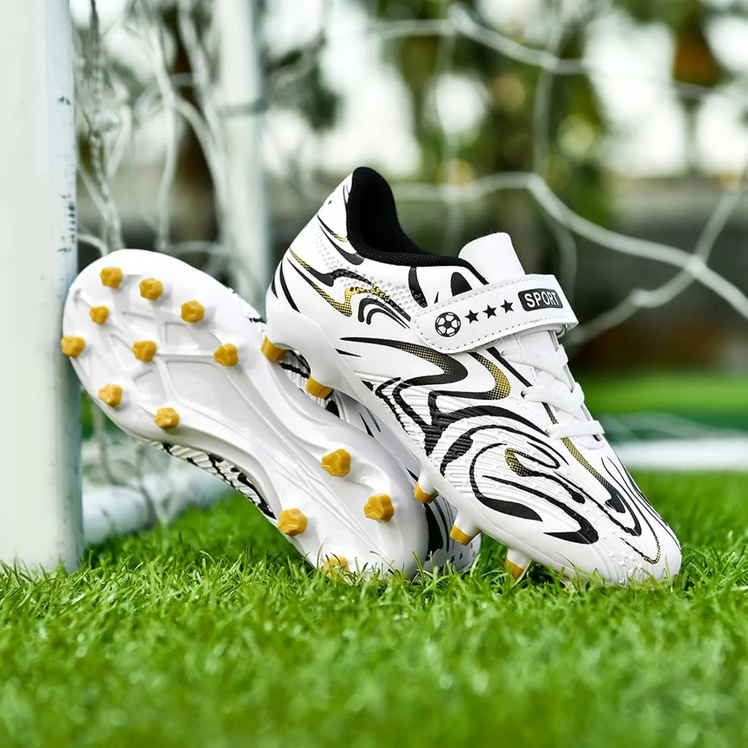 Soccer Cleats for Boys & Girls ?C Youth Lightweight Football Shoes for Kids ?C Indoor/Outdoor Athletic Training, Running, and Soccer ?C Non-Slip Comfortable Kids Cleats