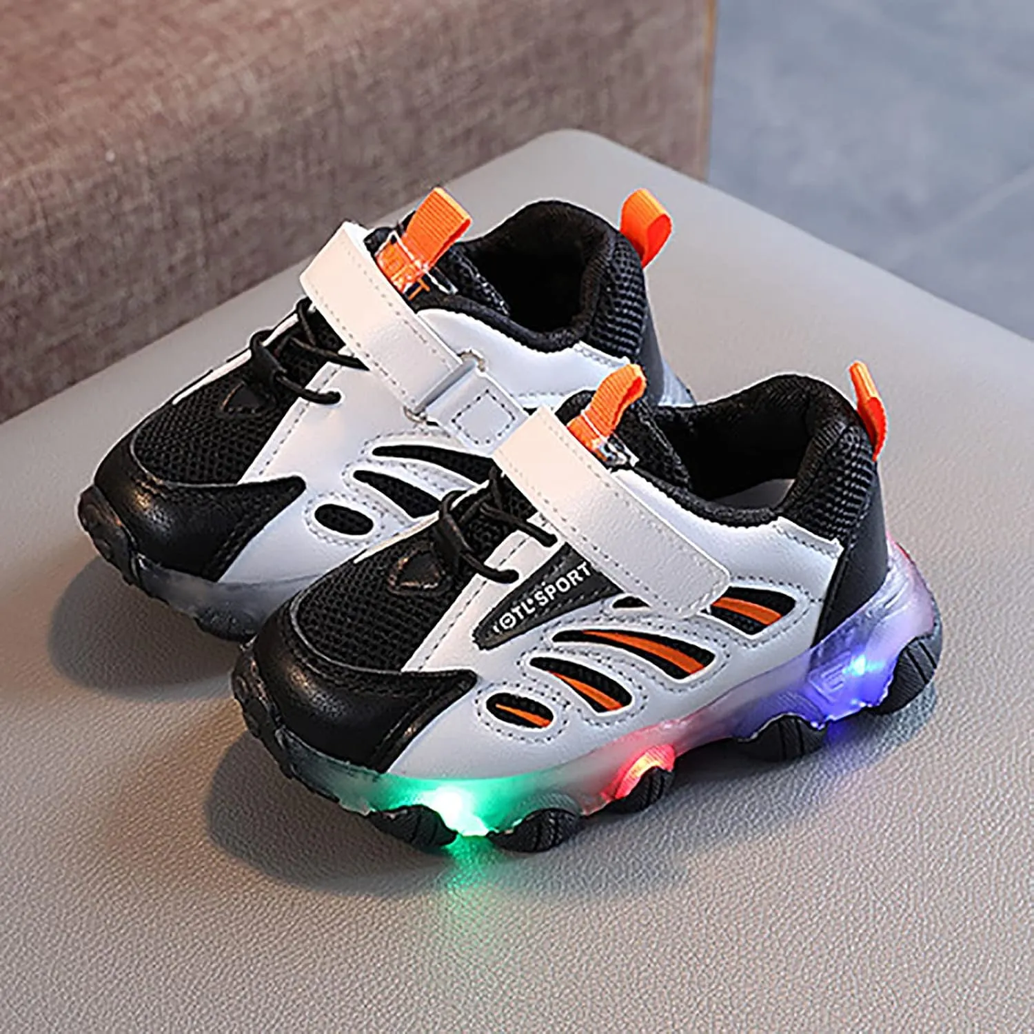 Toddler Boys Girls Sneakers LED Light Breathable Running Sneakers for 1-6T Little Kids Baby Light Up Sport Crib Shoes